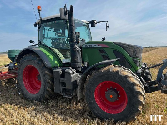 Tracteur agricole Fendt 716 - 1
