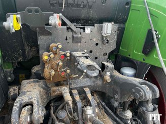 Tracteur agricole Fendt 716 - 8
