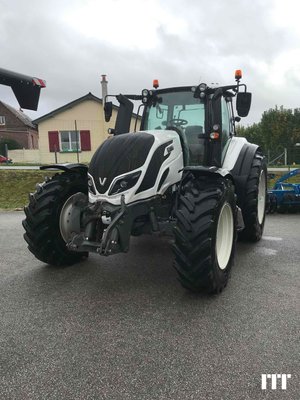 Tracteur agricole Valtra T234 - 1