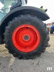 Tracteur agricole Claas AXION 800 - 8