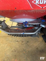 Distributeur d'engrais Kuhn AXIS 401 WT25 - 1
