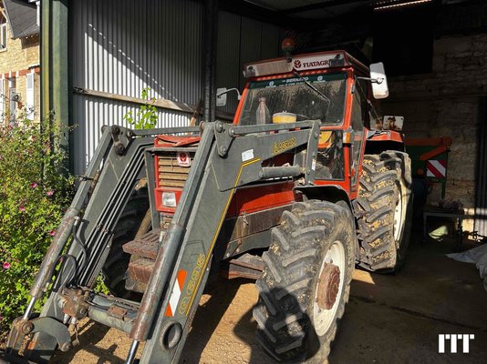 Tracteur agricole New Holland 115-90 - 1