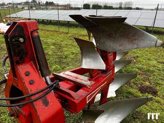 Charrue Naud 4 CORPS - 3