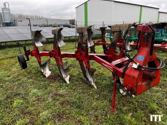 Charrue Naud 4 CORPS - 1