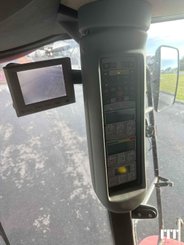 Moissonneuse batteuse Laverda M304 - 9